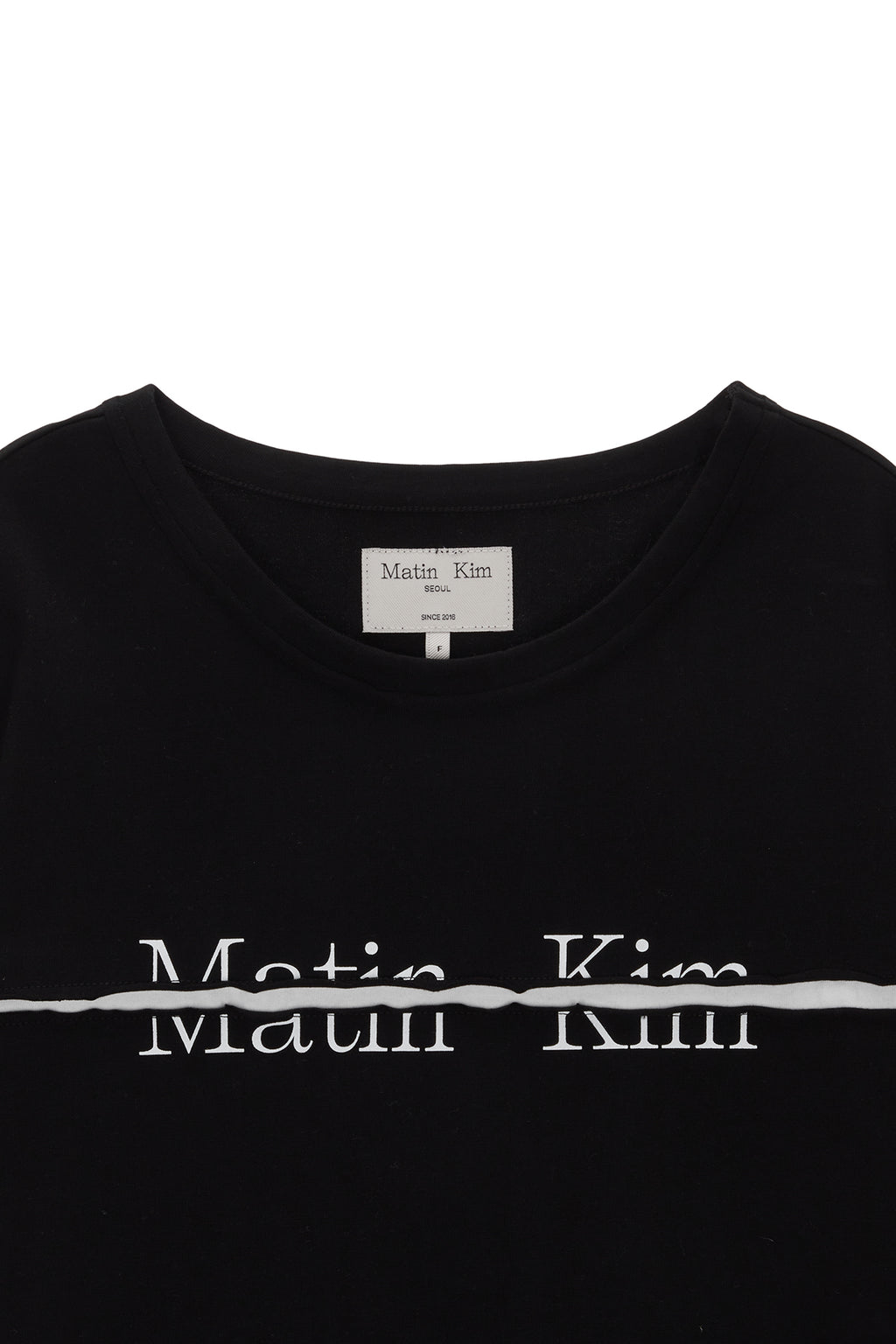 [matinkim] LOGO CUTTED LAYERED TOP IN BLACK
