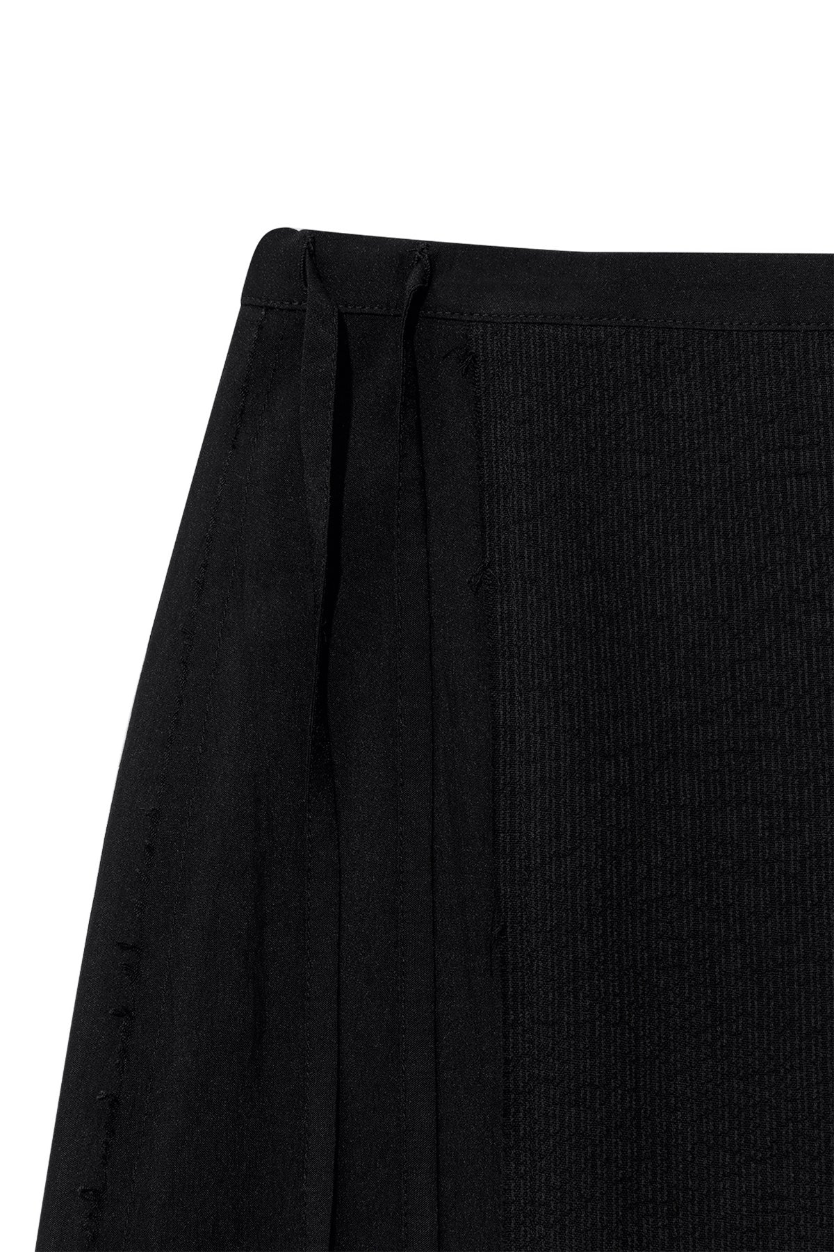 [matinkim] HOOK AND EYE STRING LONG SKIRT IN BLACK
