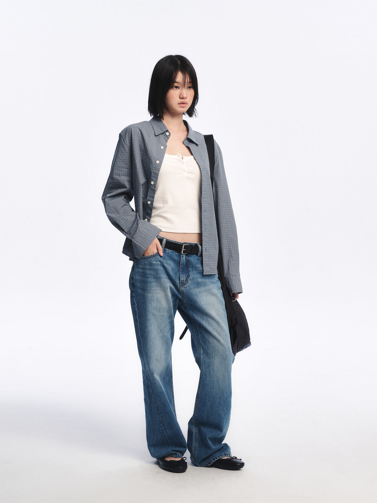 Low Classic Mid-Rise Boot-Cut Jeans Blue