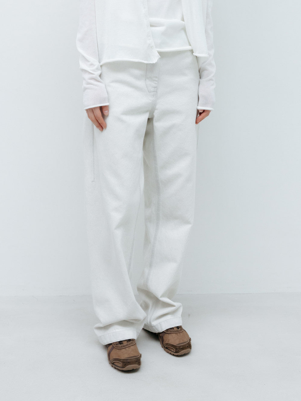 Low Classic New Straight Fit Denim Smoke White