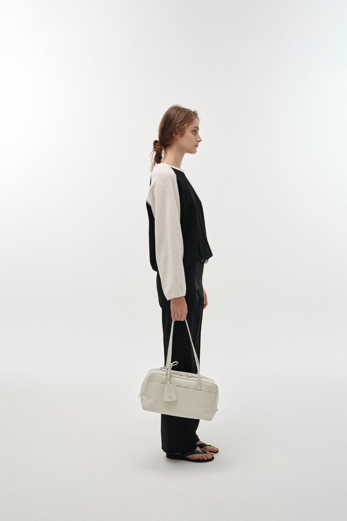 Nothing Written Palie raglan pullover (Black / Ivory)