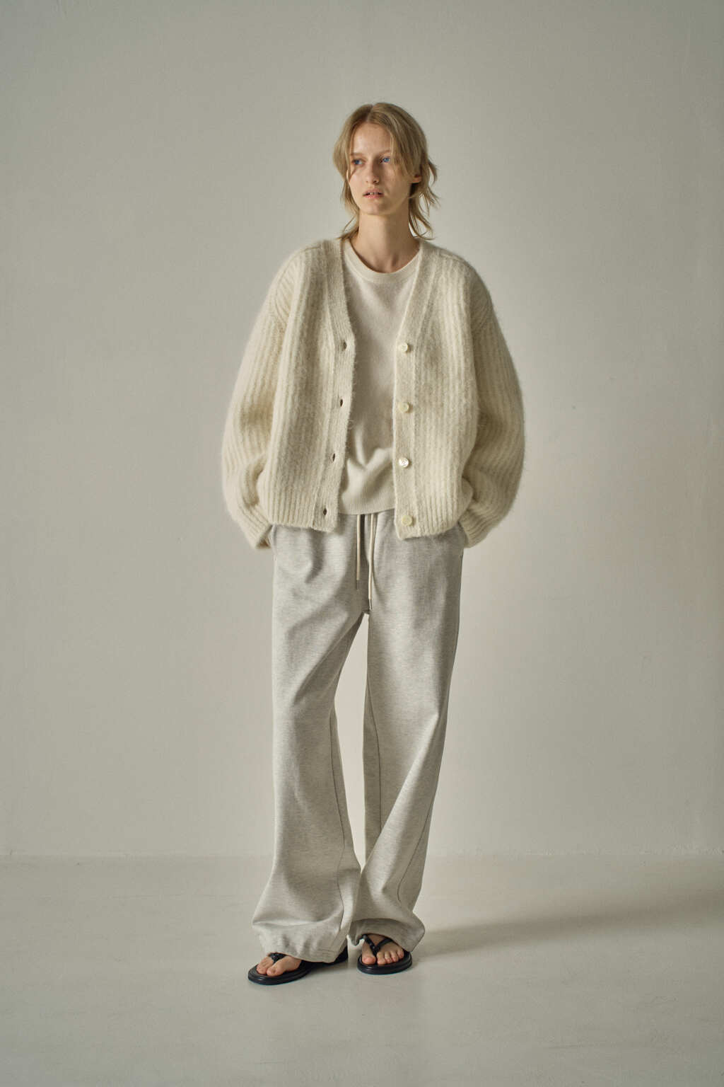 Facade Pattern Alpaca Cloud Cardigan ivory