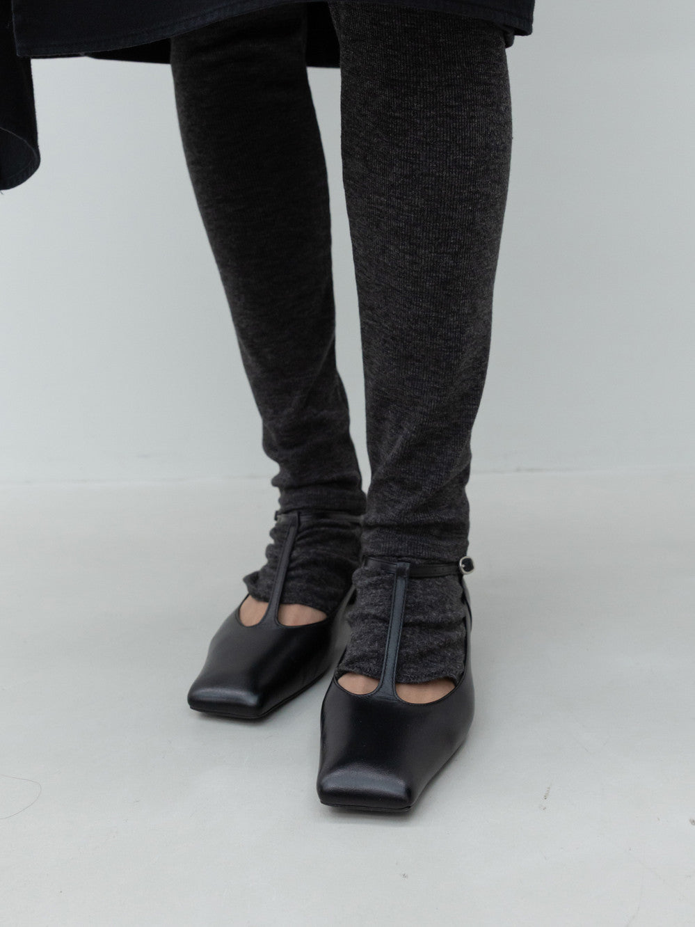 Low Classic Square Toe Stiletto Black