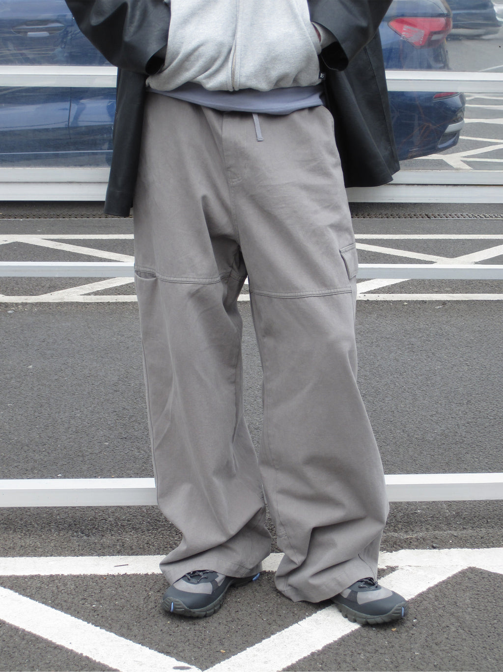 Low Classic Peach Skin Cargo Pants Khaki Grey