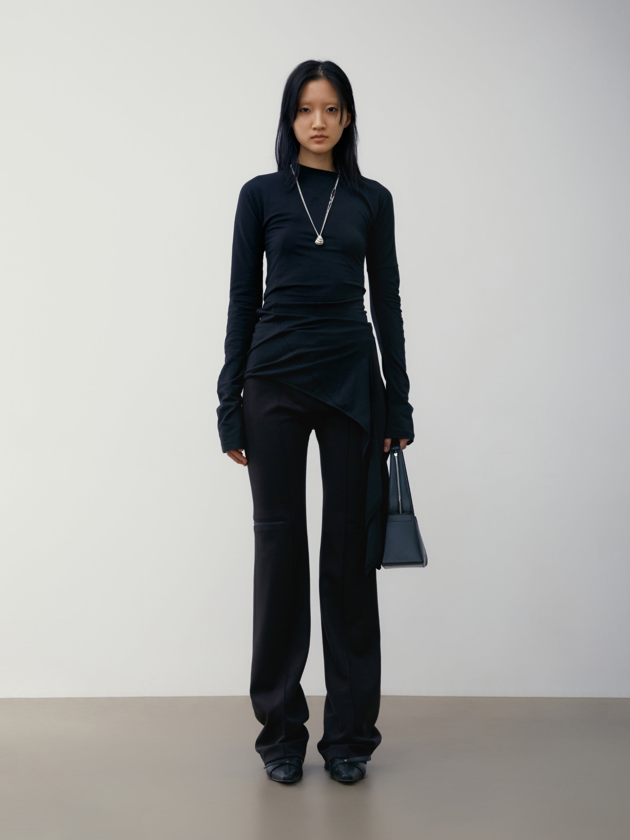 [low_classic] LC WRAP T-SHIRT
BLACK