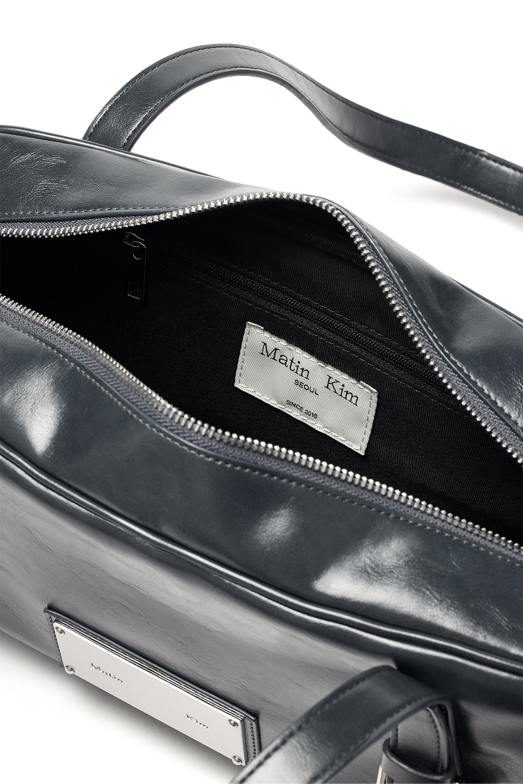 [matinkim] BIKER DETAIL MEDIUM SHOULDER BAG IN CHARCOAL