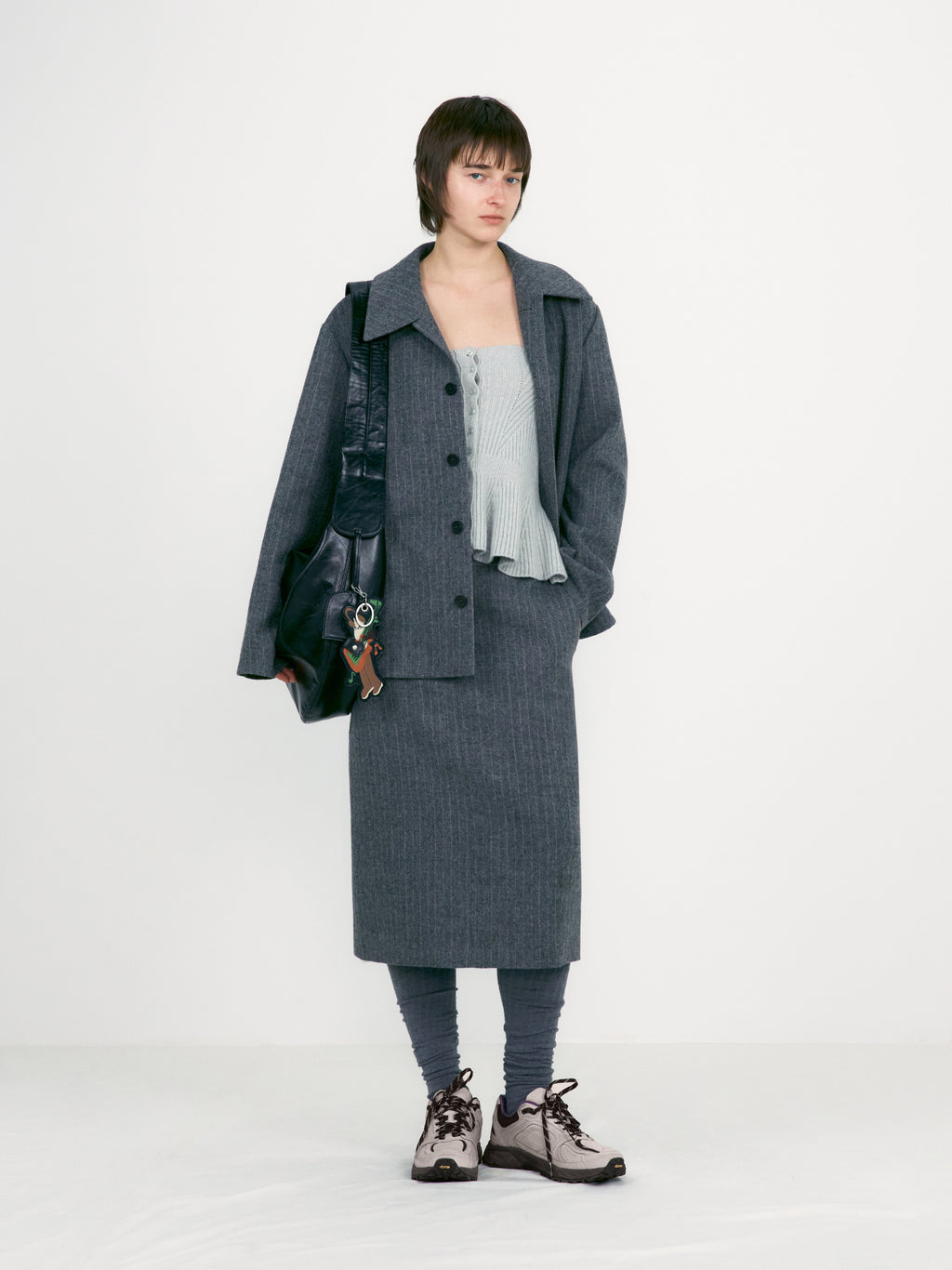 [low_classic] Flared Hem Knit Top
Light Grey