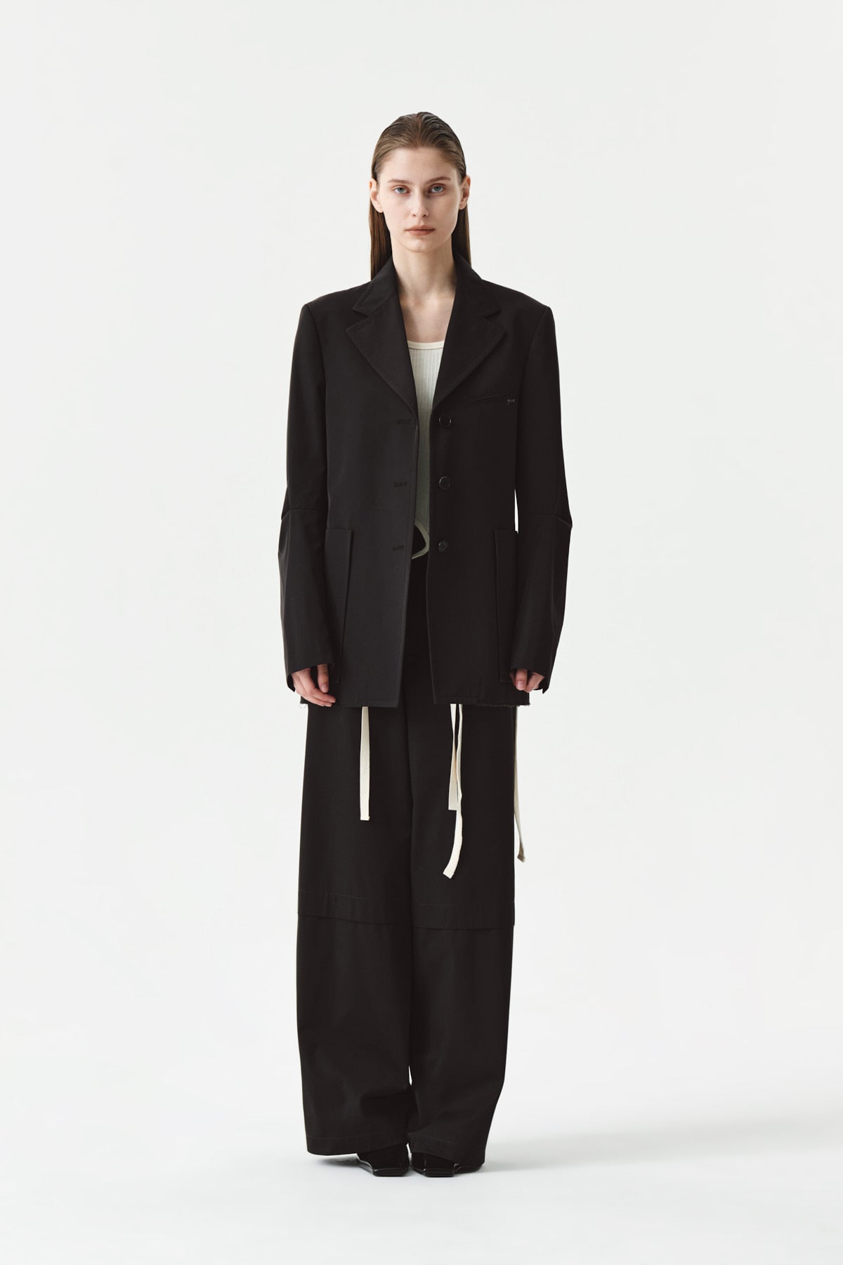 Matinkim String Banding Pocket Trouser IN Brown