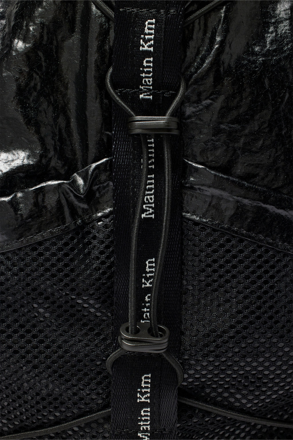 [matinkim] LOGO TAPING GLOSSY BACK PACK IN BLACK