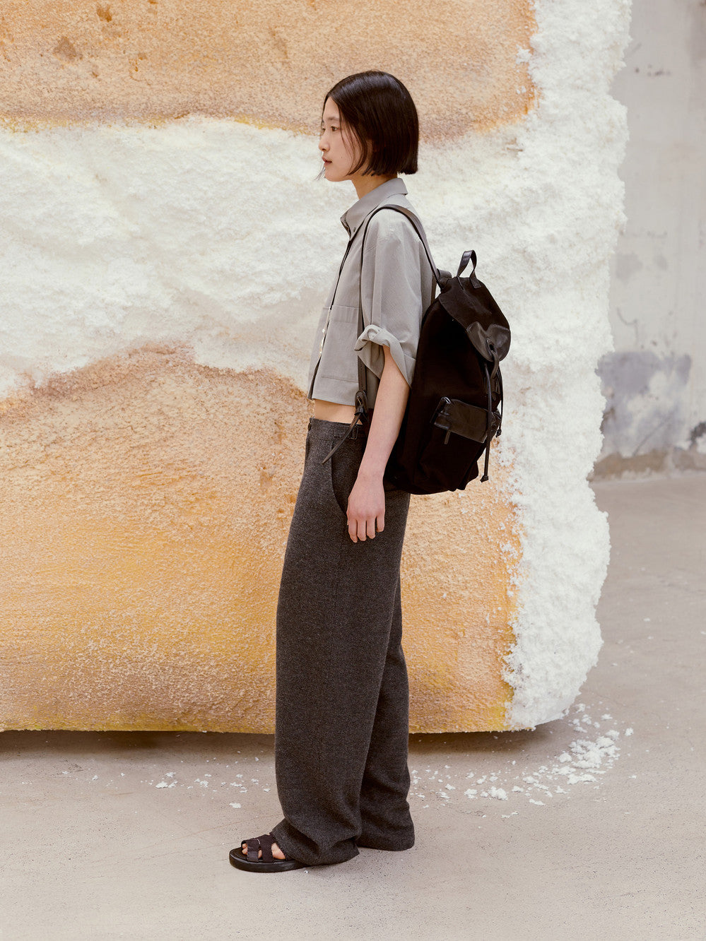 Low Classic Half Sleeve Cropped Shirt Khaki Grey