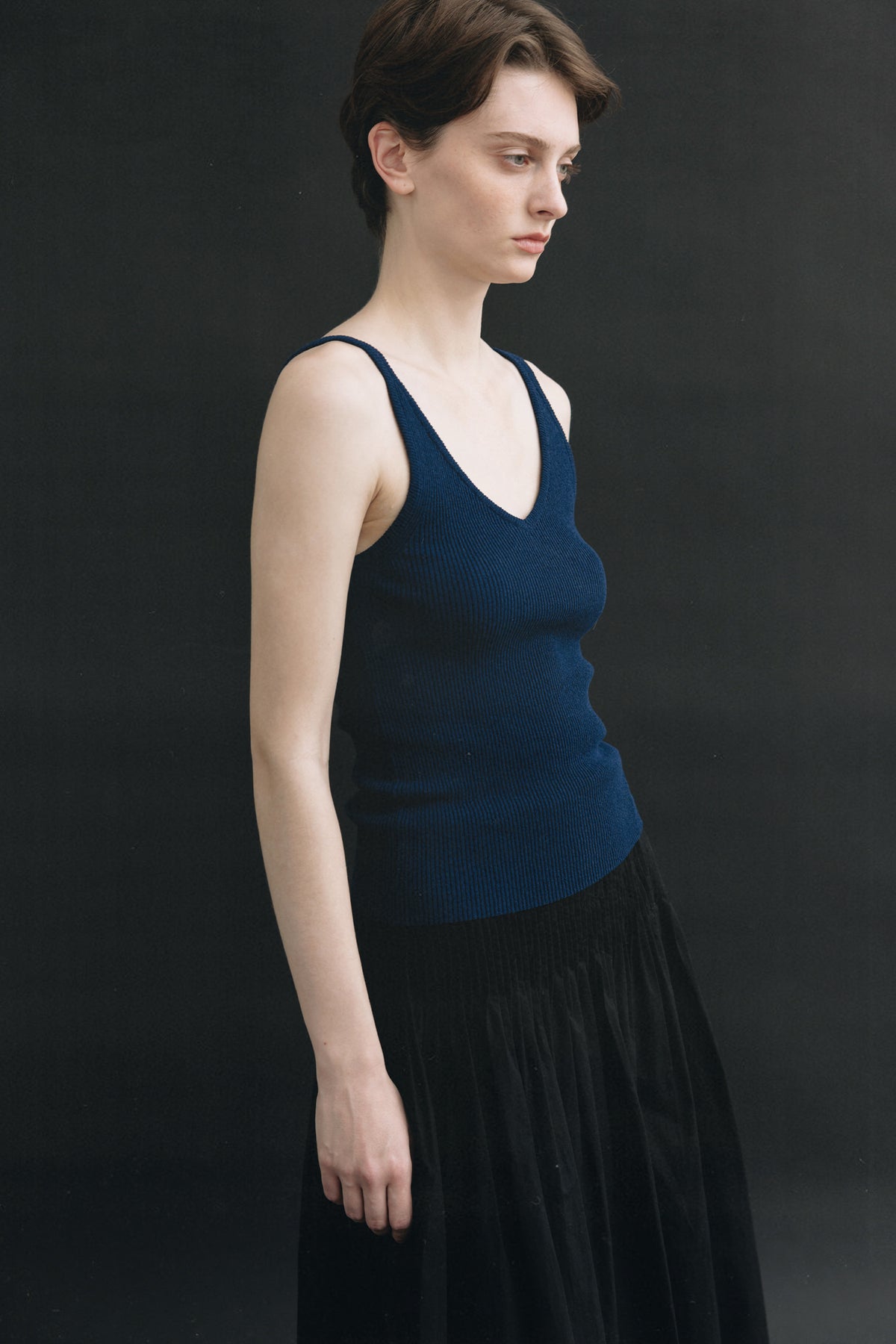 Nothing Written Haze v-neck sleeveless (Navy)