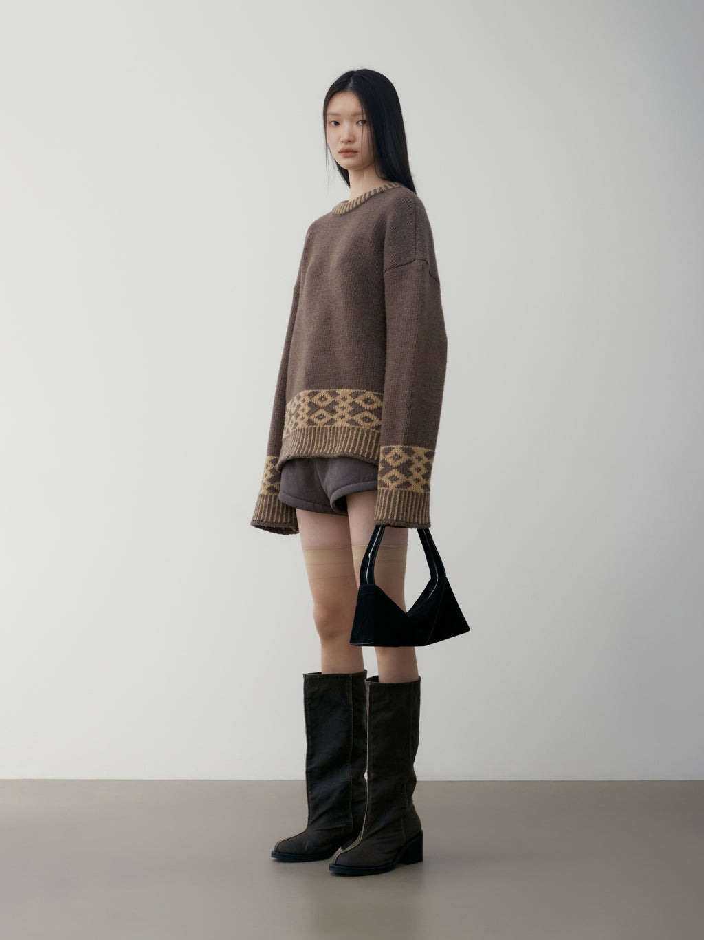 [low_classic] JACQUARD KNIT SWEATER
BROWN