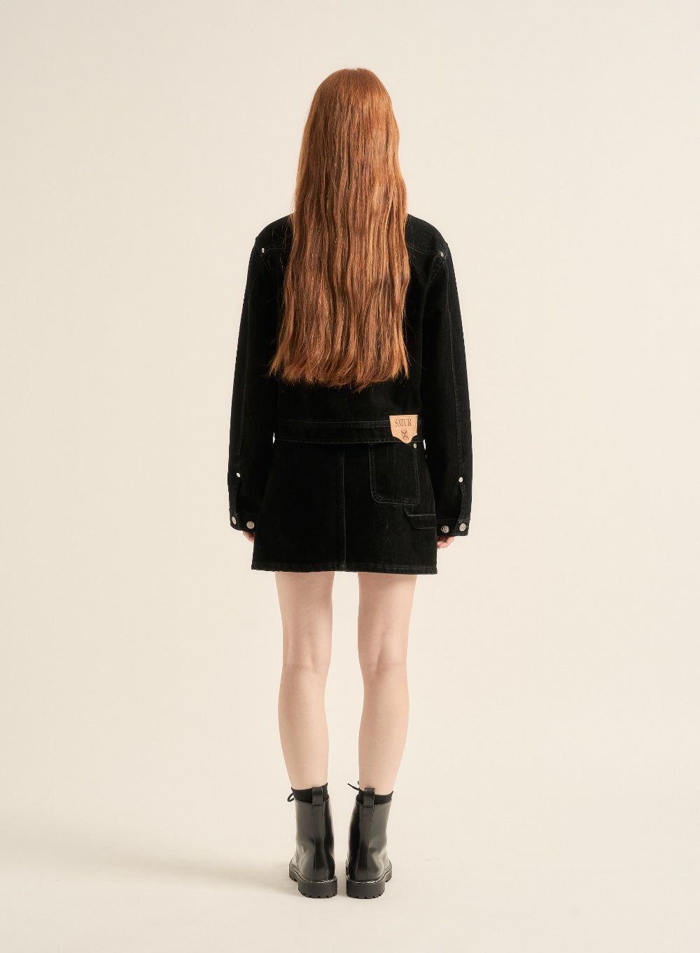 [satur] (W) Velvet Denim Mini Skirt - Black