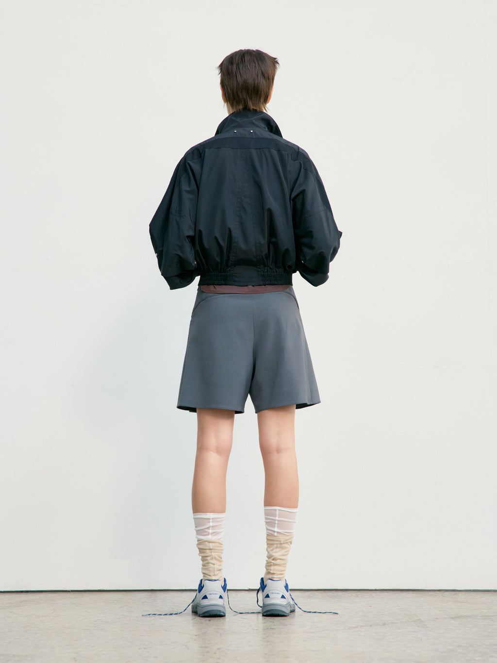 Low Classic Contrast Zip-Up Short Jacket Black