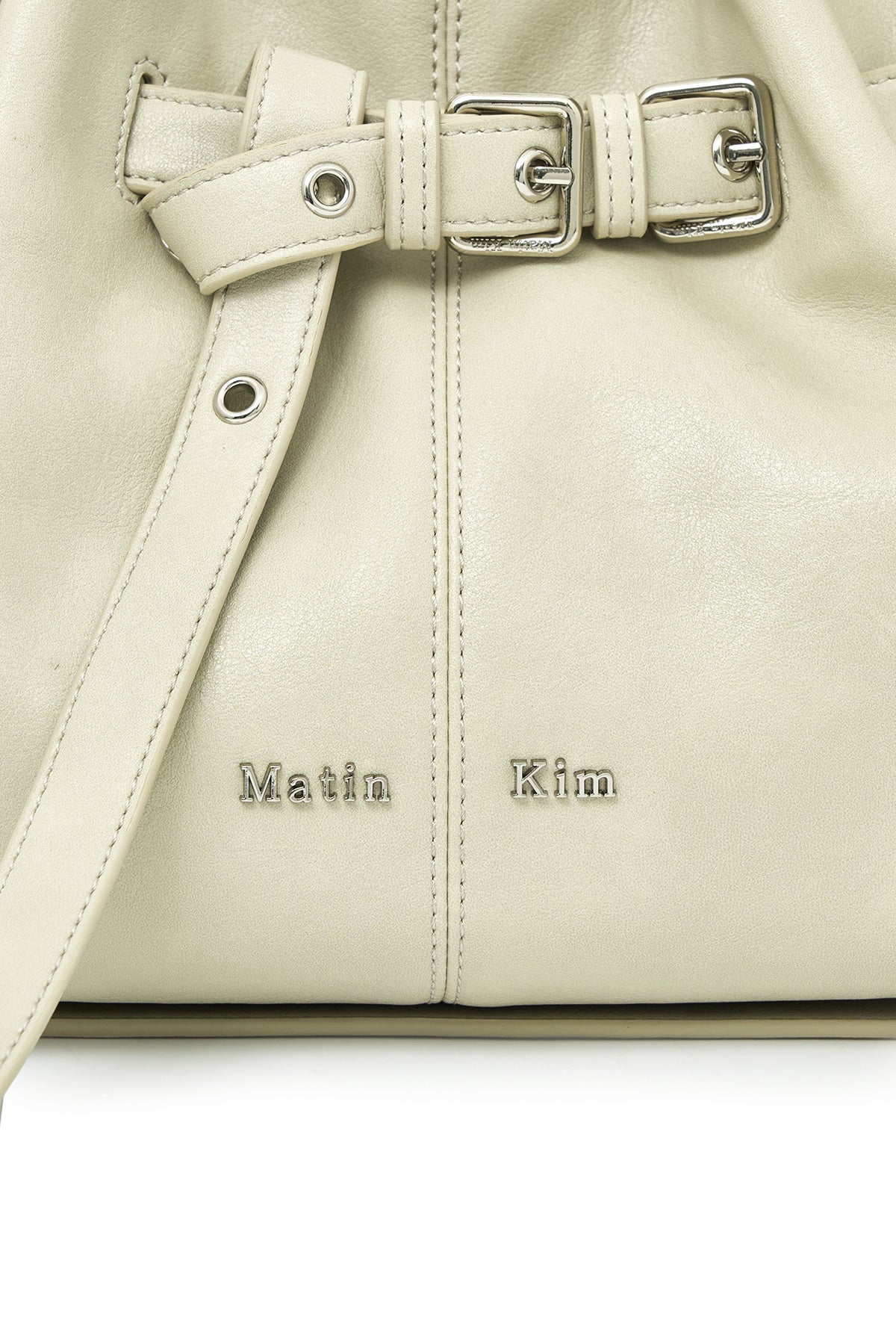 matinkim BELTED VOLUNN SMALL BUCKET BAG IN IVORY - View 5