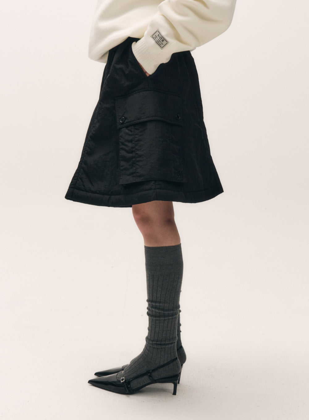 [satur] (W) Padded Balloon Cargo Skirt - Black