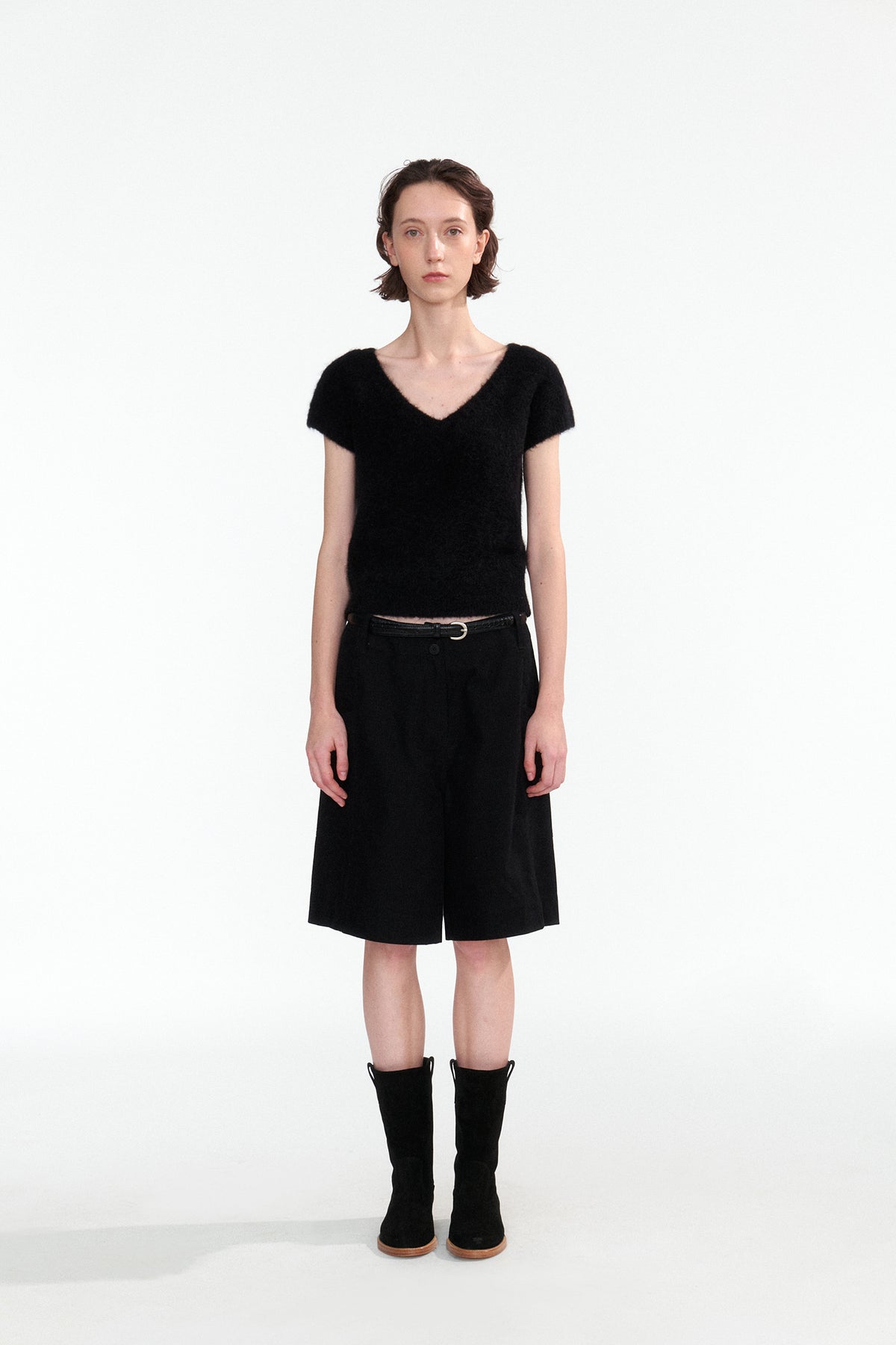 Nothing Written Round half suede boots (Black)