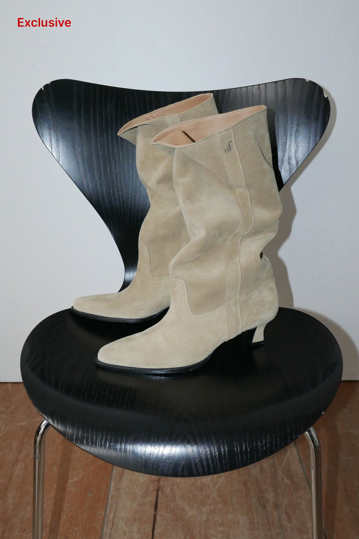 Overdueflair Overdue Suede Boots Vintage Beige