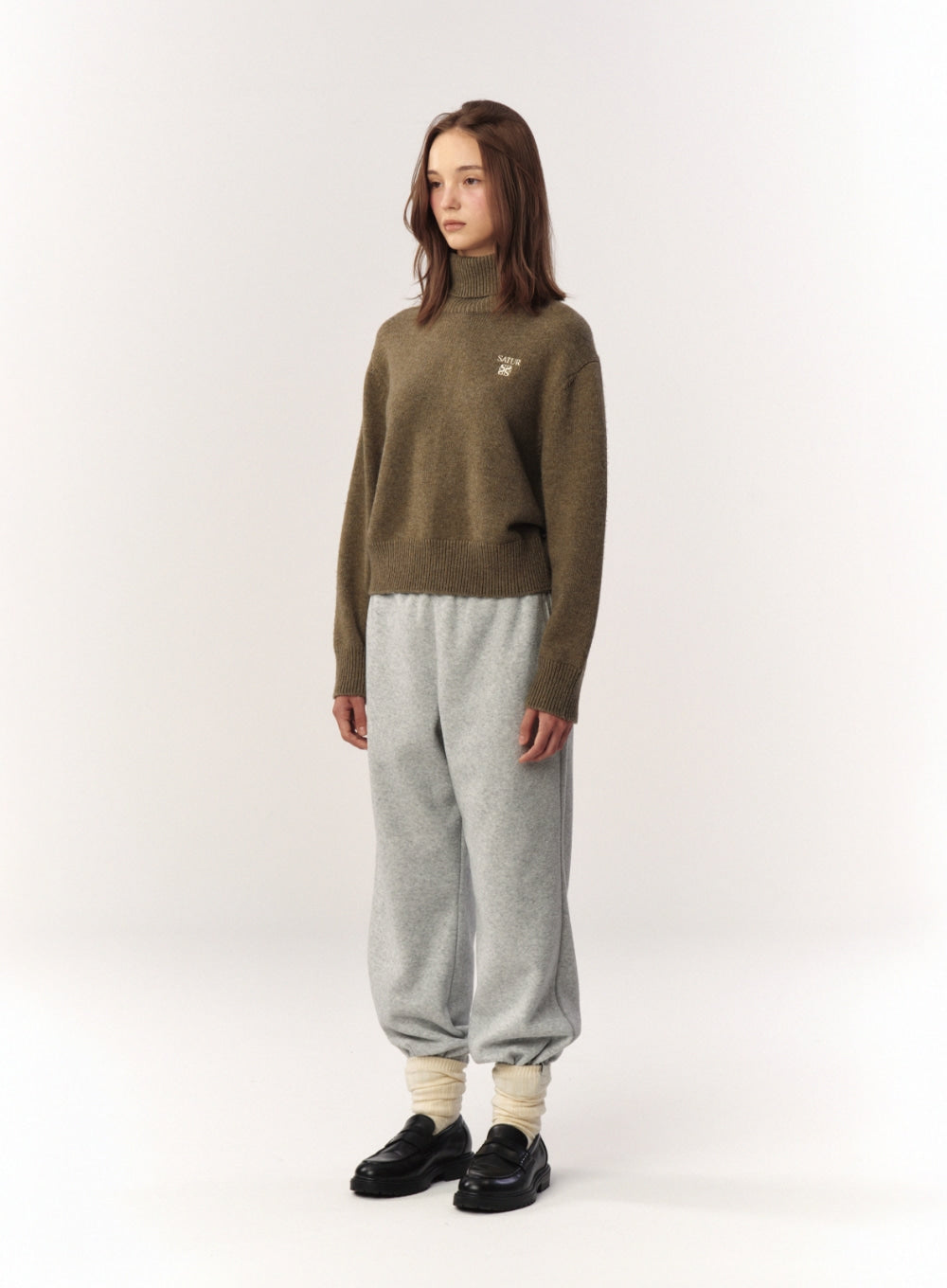 [satur] (W) Classic Turtle Neck Knit - Khaki