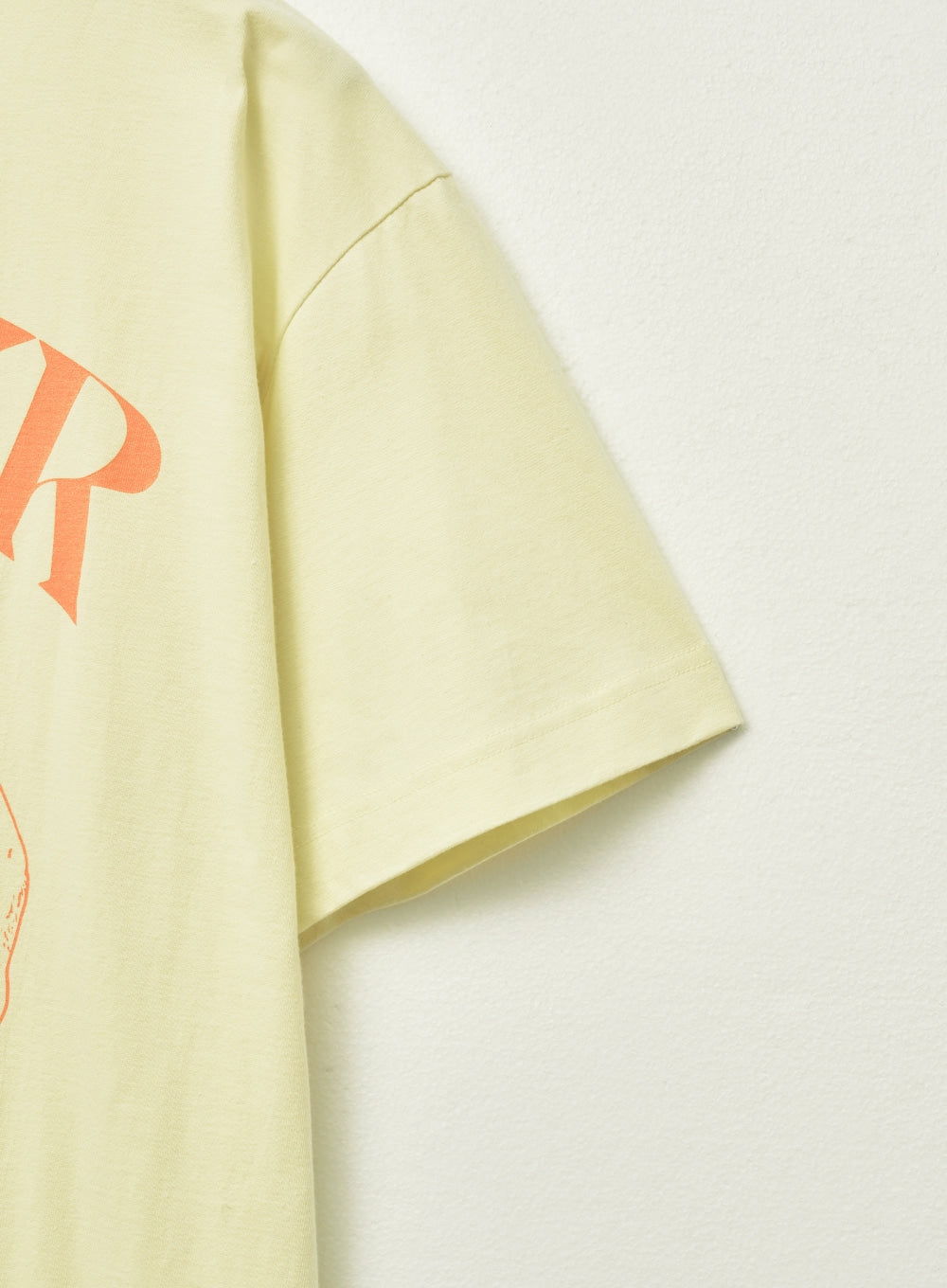 [satur] (W) Capri Citron Drawing Summer Graphic T-Shirt - Yellow