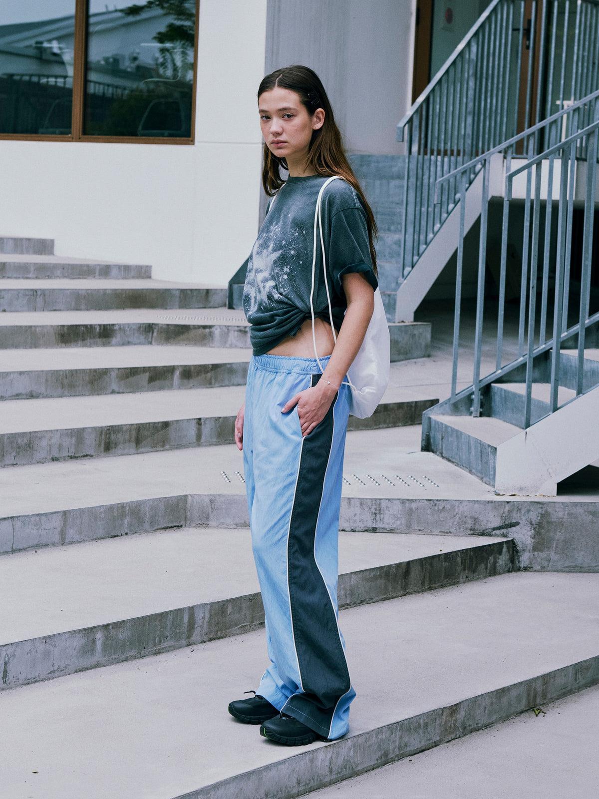 Low Classic Lc Loose-Fit Banding Pants - Blue Charcoal