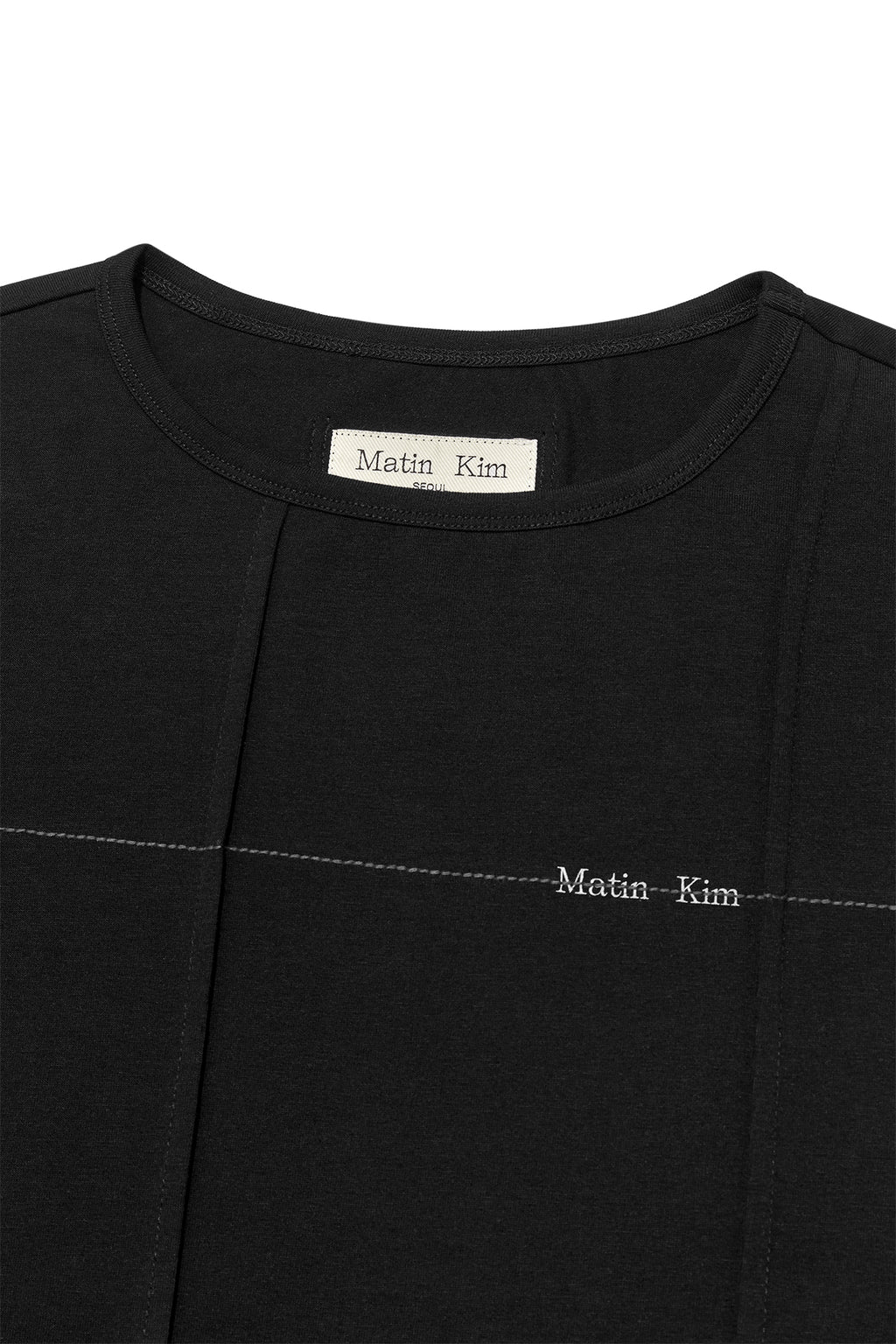 [matinkim] TUCK DETAIL SMALL LOGO TOP IN BLACK
