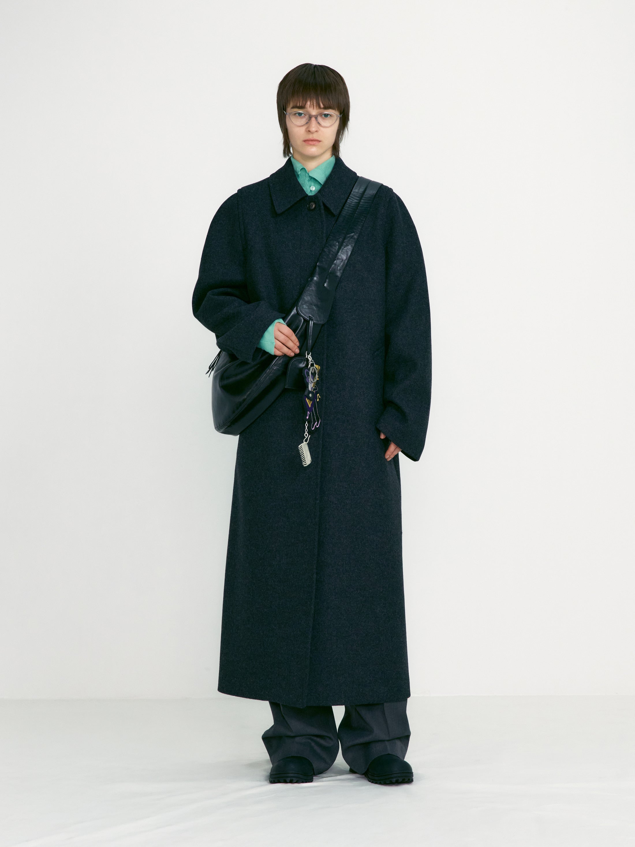 [low_classic] Rock Star Cat Key-Ring
Blue