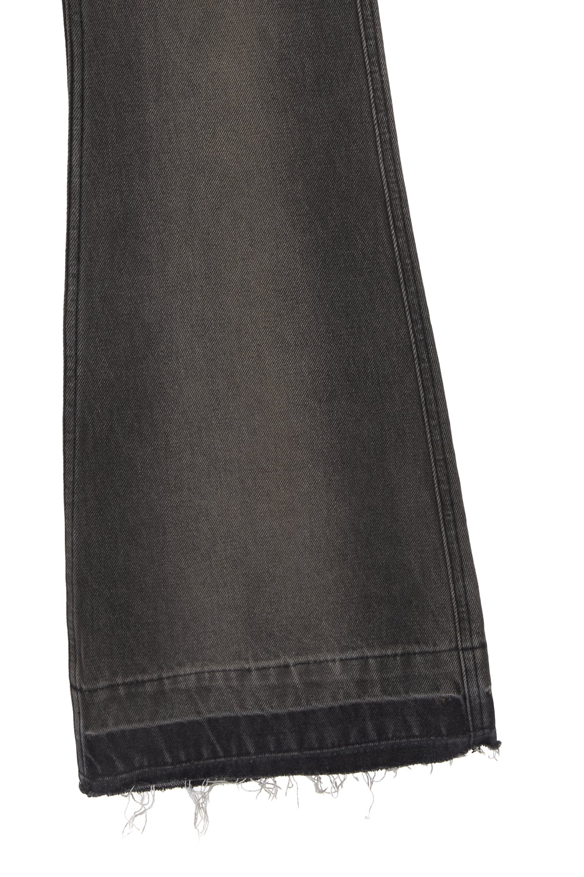 [matinkim] BACK POCKET POINT WASHED BOOTS CUT DENIM PANTS IN GREY