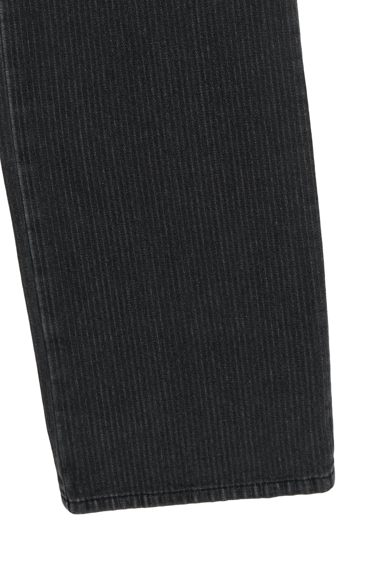 [matinkim] KNEE POINT STRIPE DENIM PANTS IN GREY