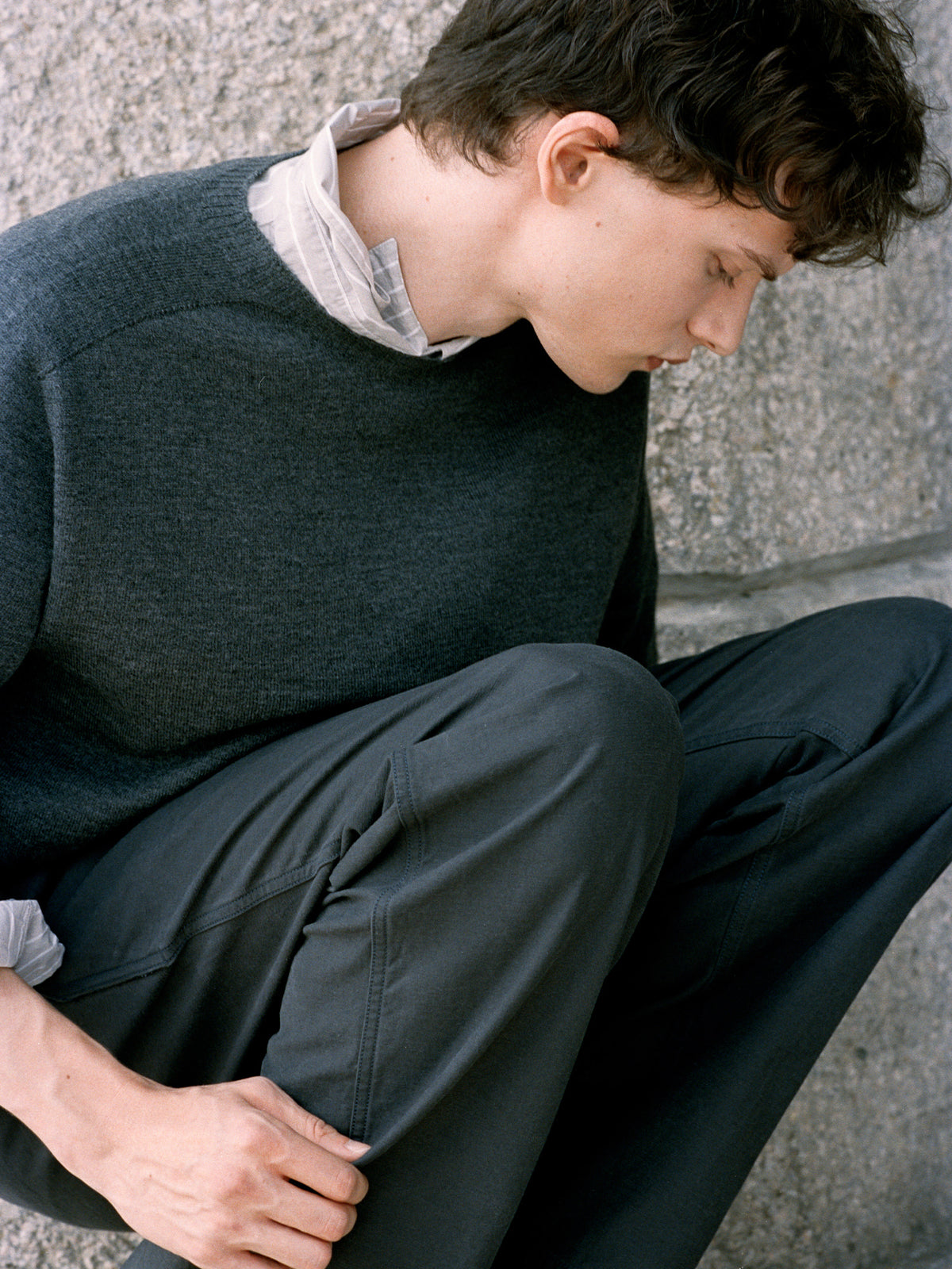 Nothing Written Rove round pullover (Graphite)