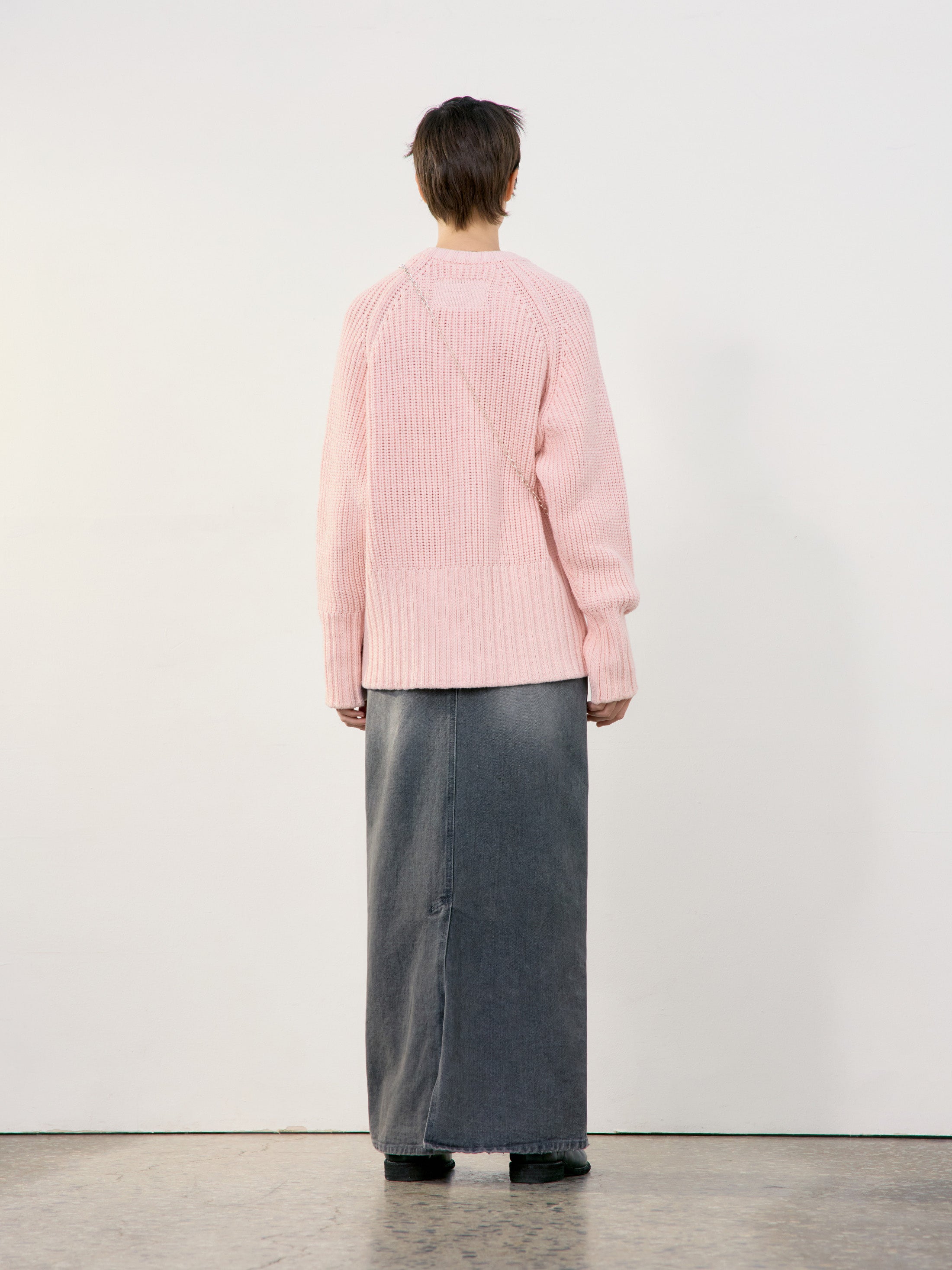 [low_classic] Chunky Rib Knit Sweater
Light Pink
