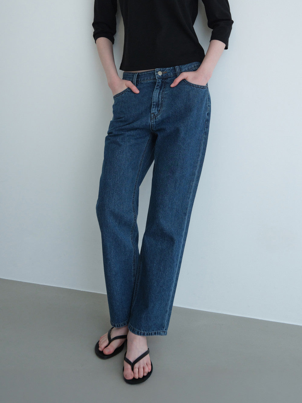 [Low Classic] Classic Slim Straight Fit Denim_Blue