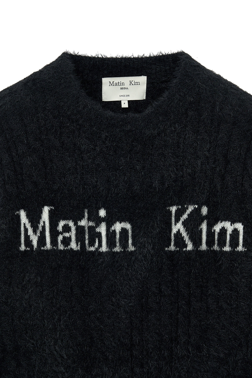 [matinkim] HAIRY CABLE KNIT PULLOVER IN BLACK