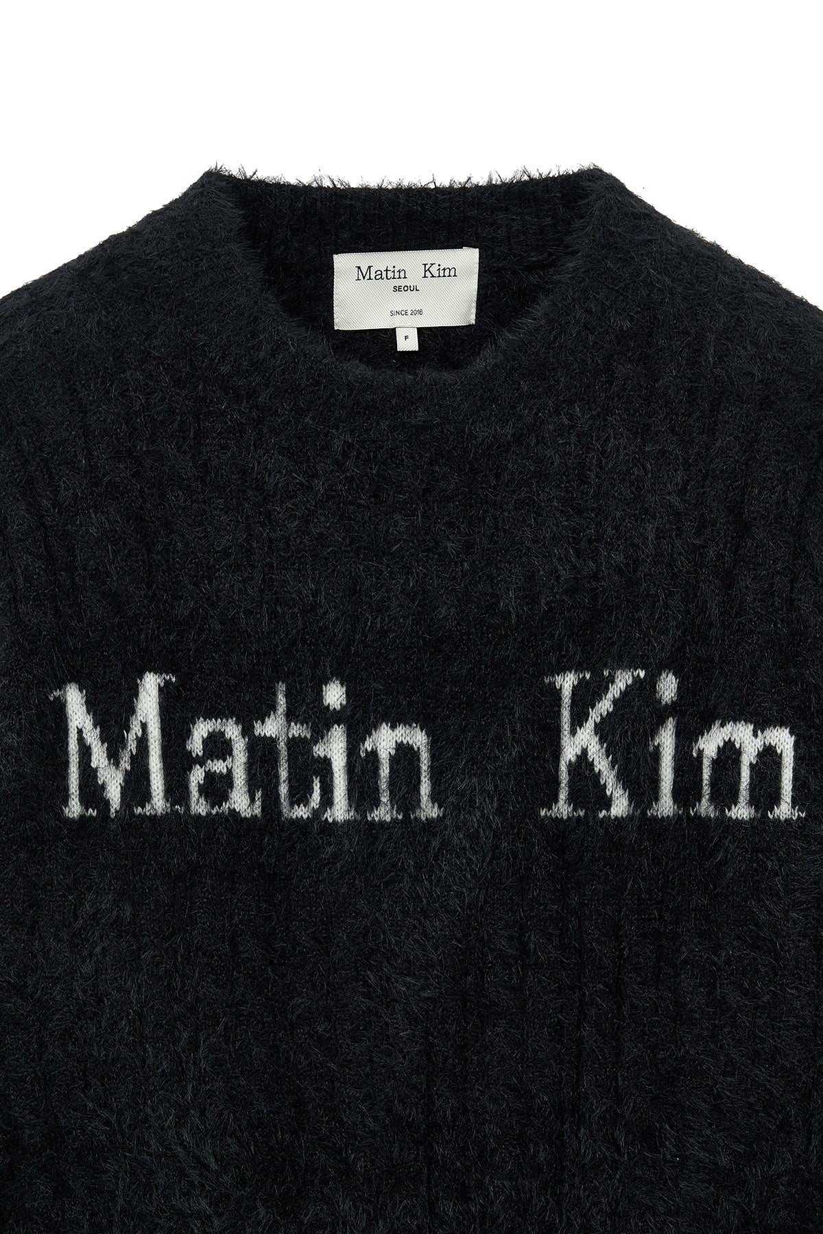 [matinkim] HAIRY CABLE KNIT PULLOVER IN BLACK