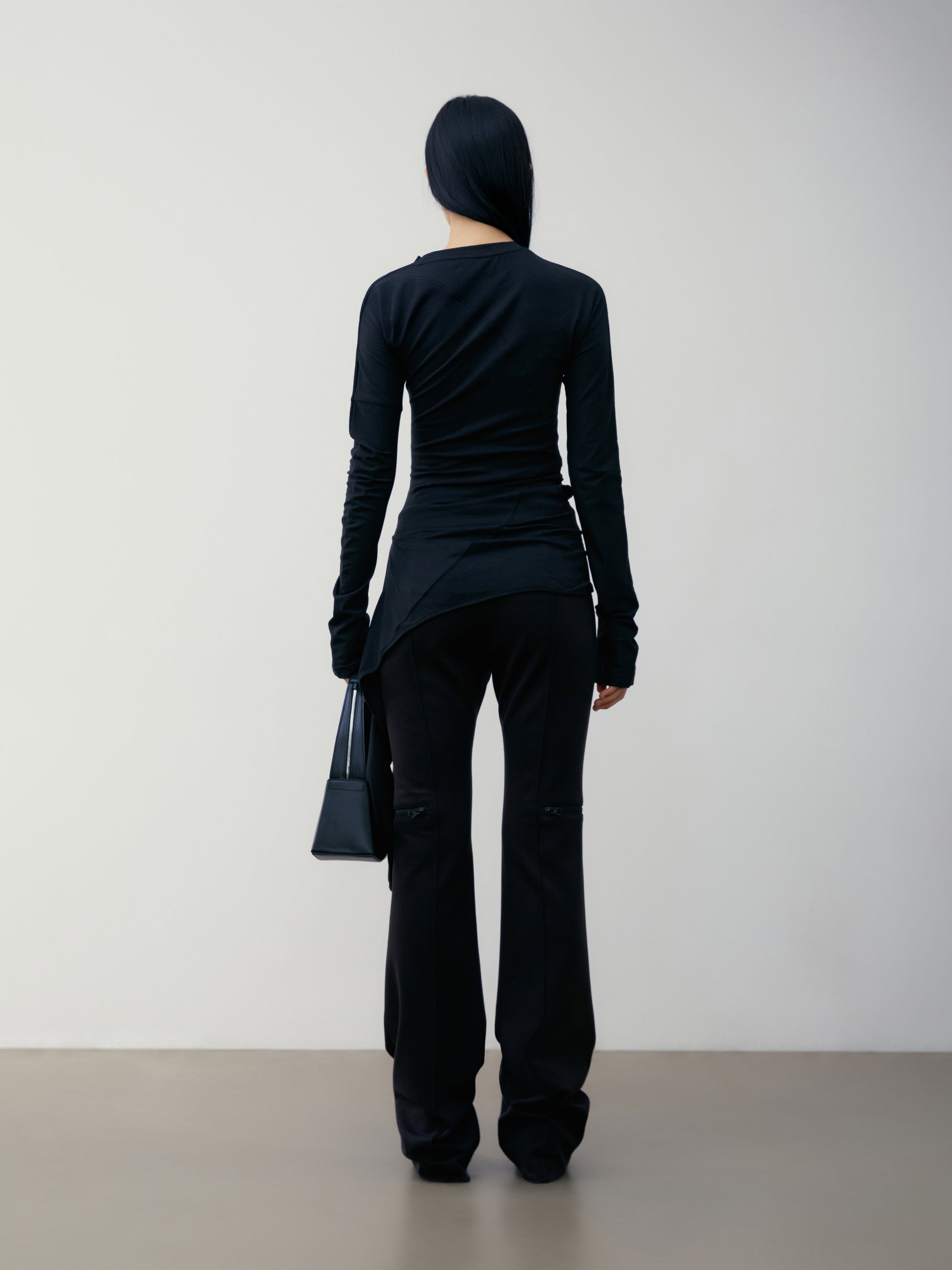 [low_classic] LC WRAP T-SHIRT
BLACK