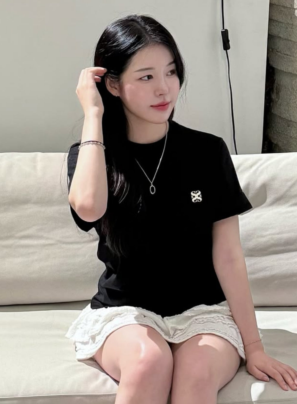 [satur] Small Logo Print T-Shirt (2 COLOR)