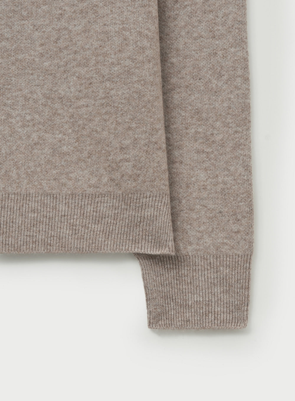 [satur] Basic Logo Jacquard Crew Neck Knit - Beige