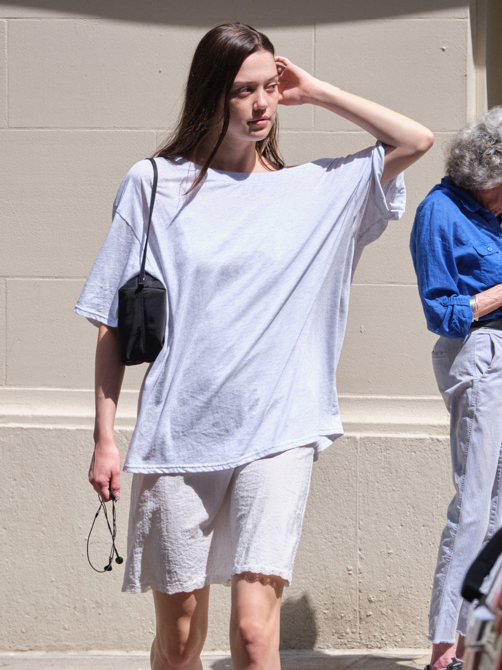 Low Classic Lc Off-Shoulder Tee Light Melange Grey
