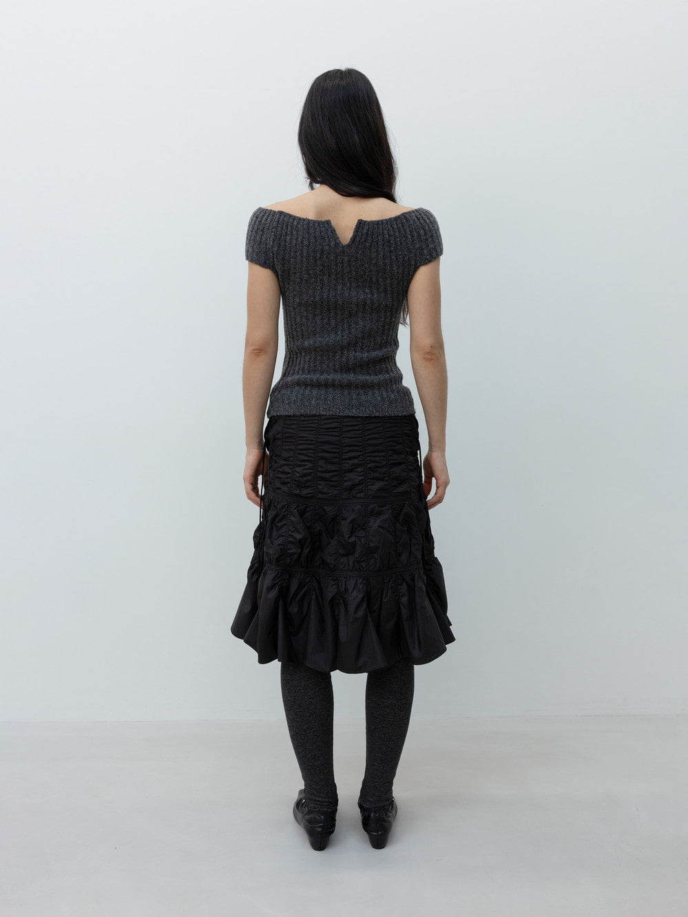 Low Classic Padded Shirring Skirts Black