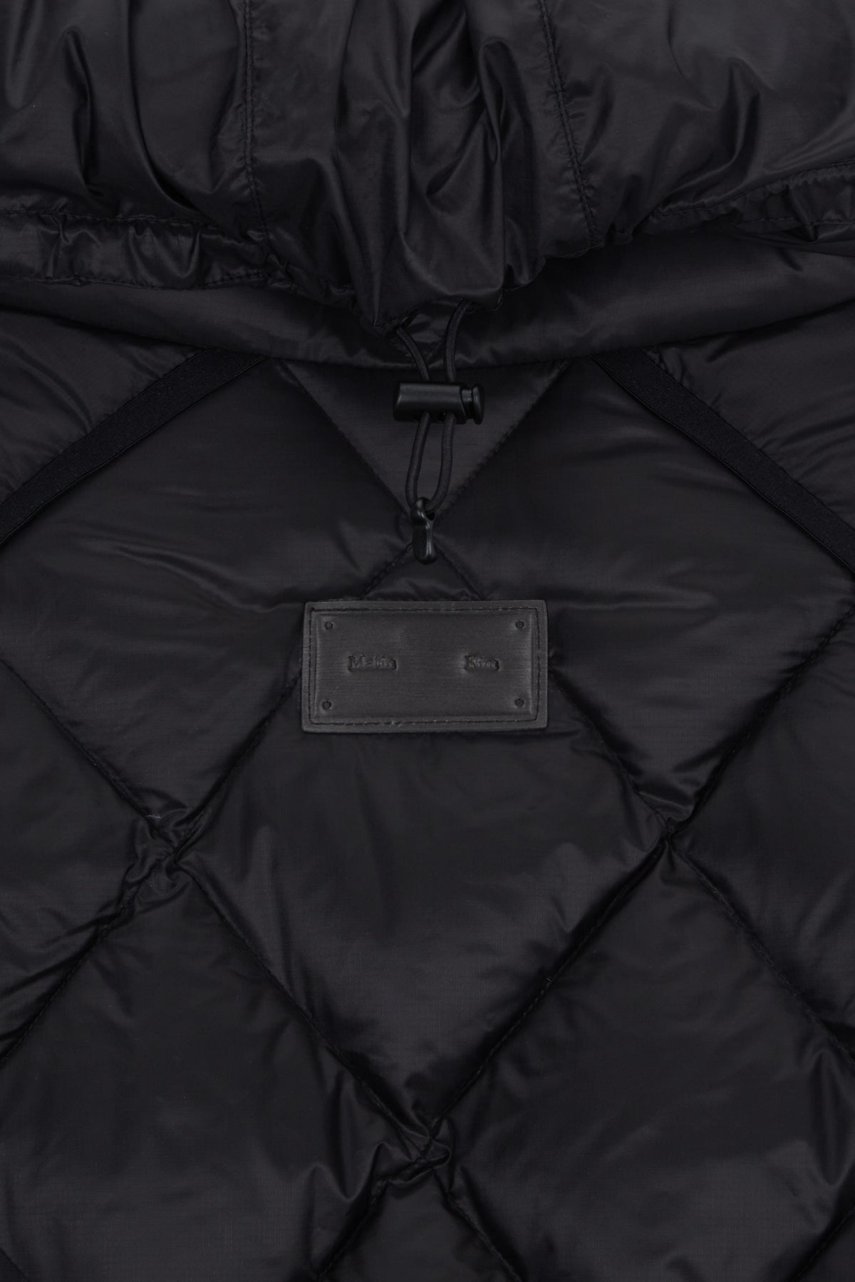 [matinkim] QUILTING HOODY LIGHTWEIGHT JUMPER (DOWN BLENDED) IN BLACK