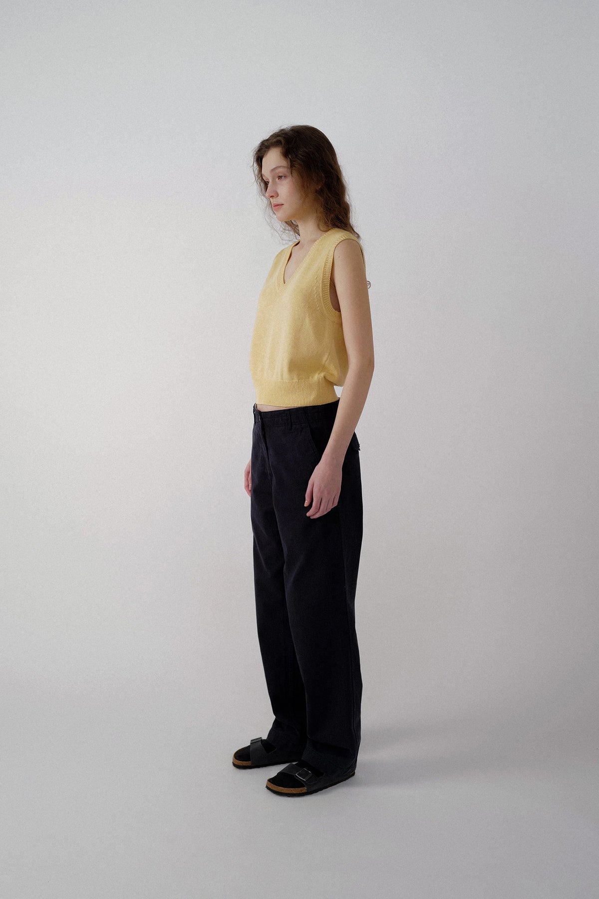 Nothing Written Basic v-neck slipover (Yellow)