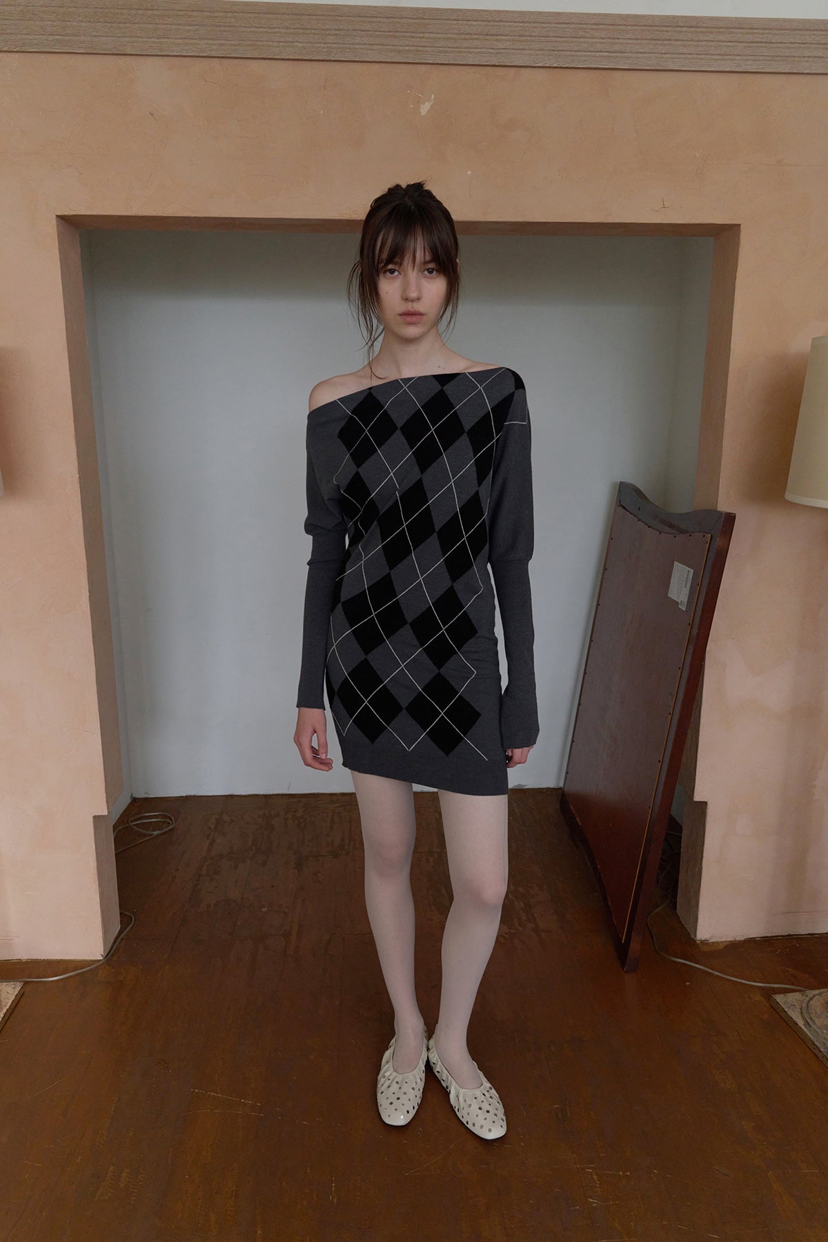 Overdueflair Asymmetric Drape Argyle Knit Till Grey