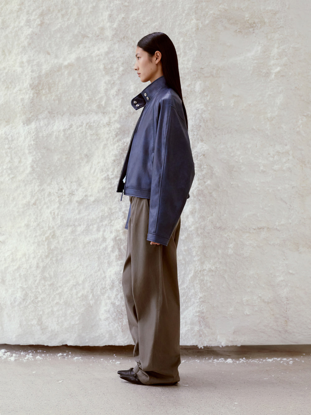 [Low Classic] Stand Collar Artificial Leather Jumper_Navy