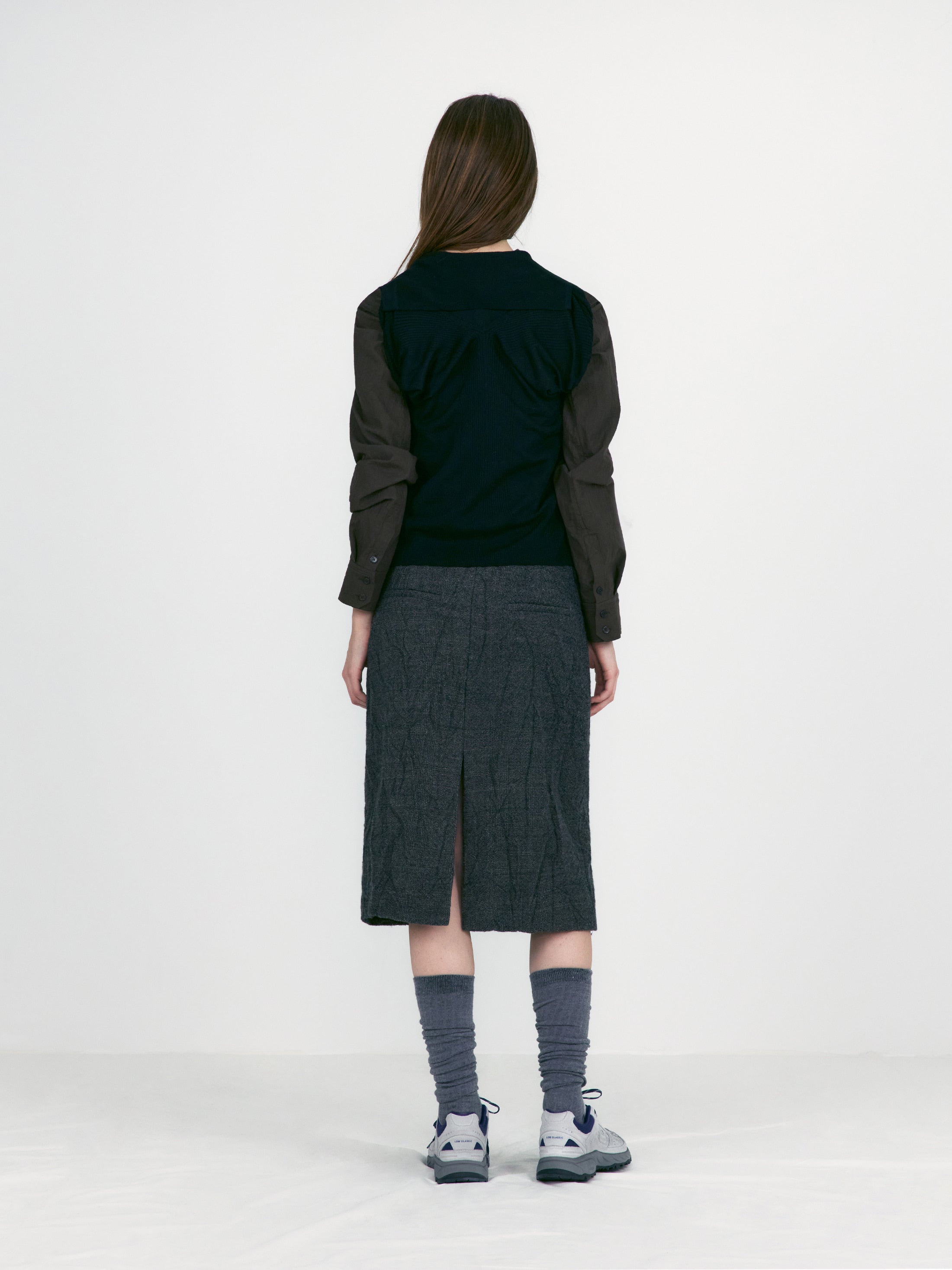 [low_classic] Layered Fitted Knit Cardigan
Black