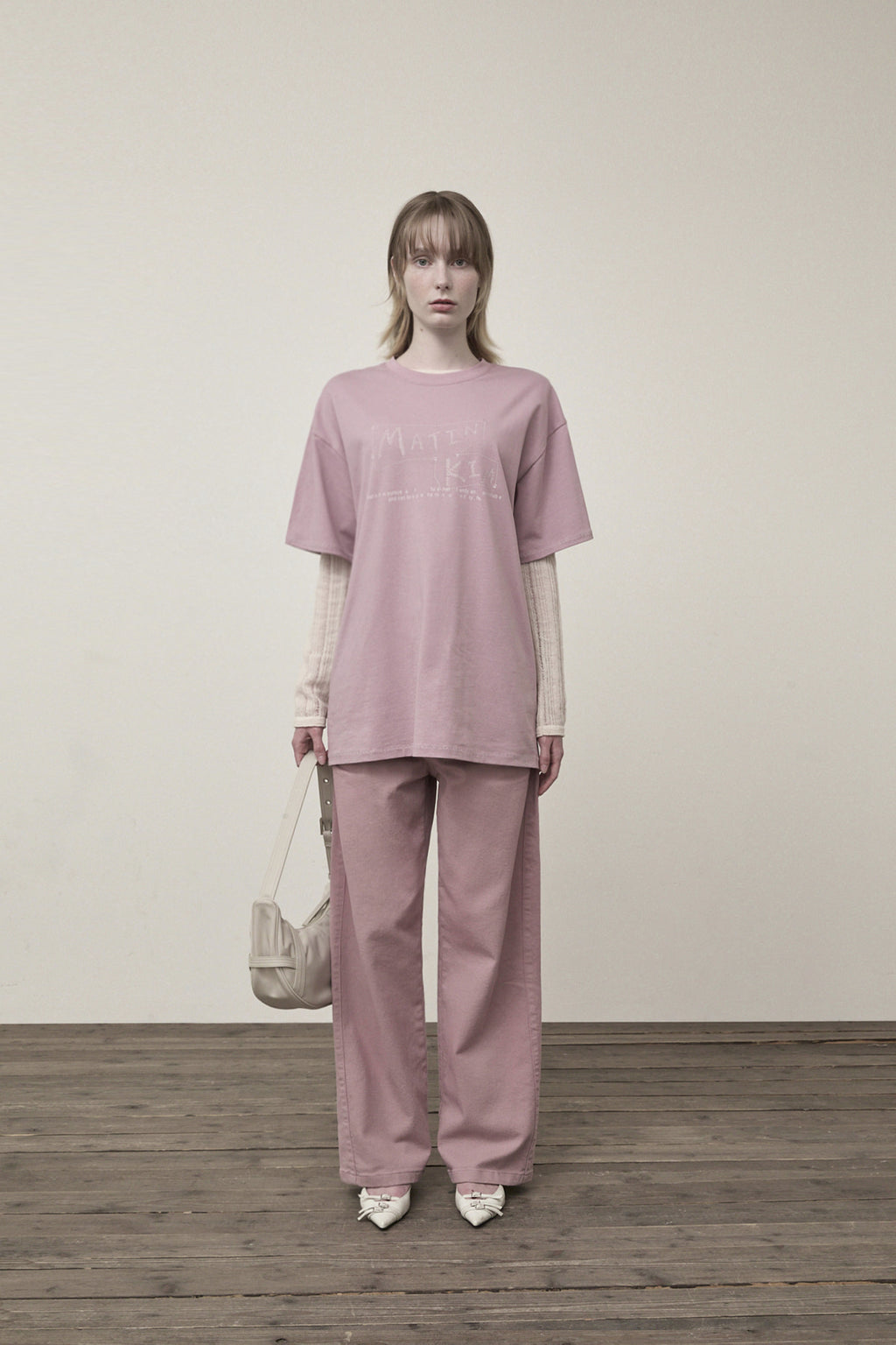 [matinkim] DOODLE LOGO GRAPHIC TOP IN LILAC