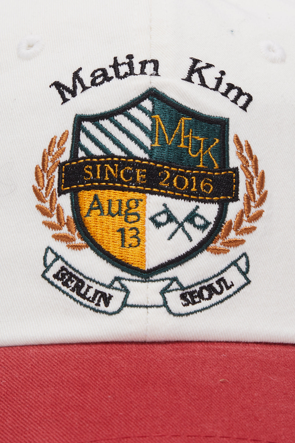 [matinkim] EMBLEM COLOR BALL CAP IN IVORY