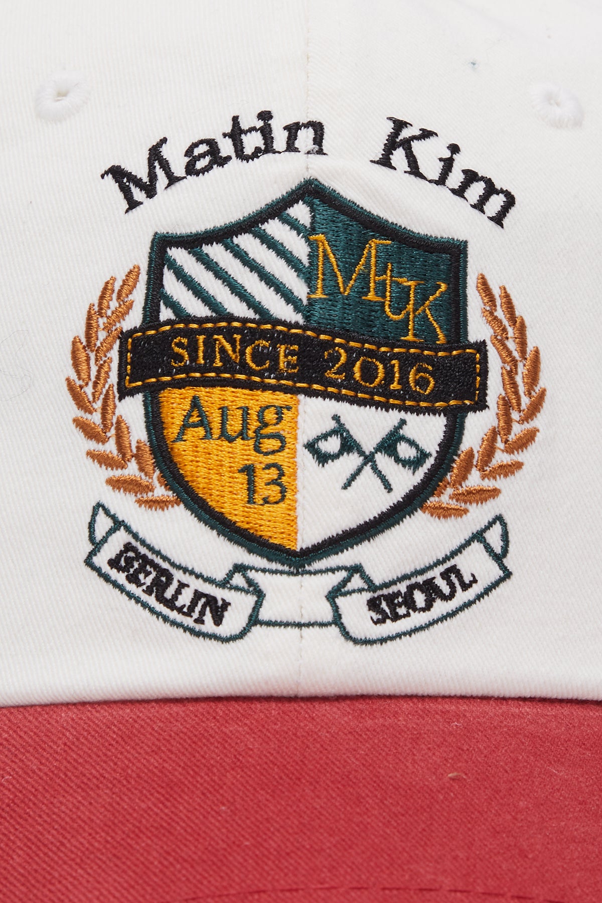 [matinkim] EMBLEM COLOR BALL CAP IN IVORY