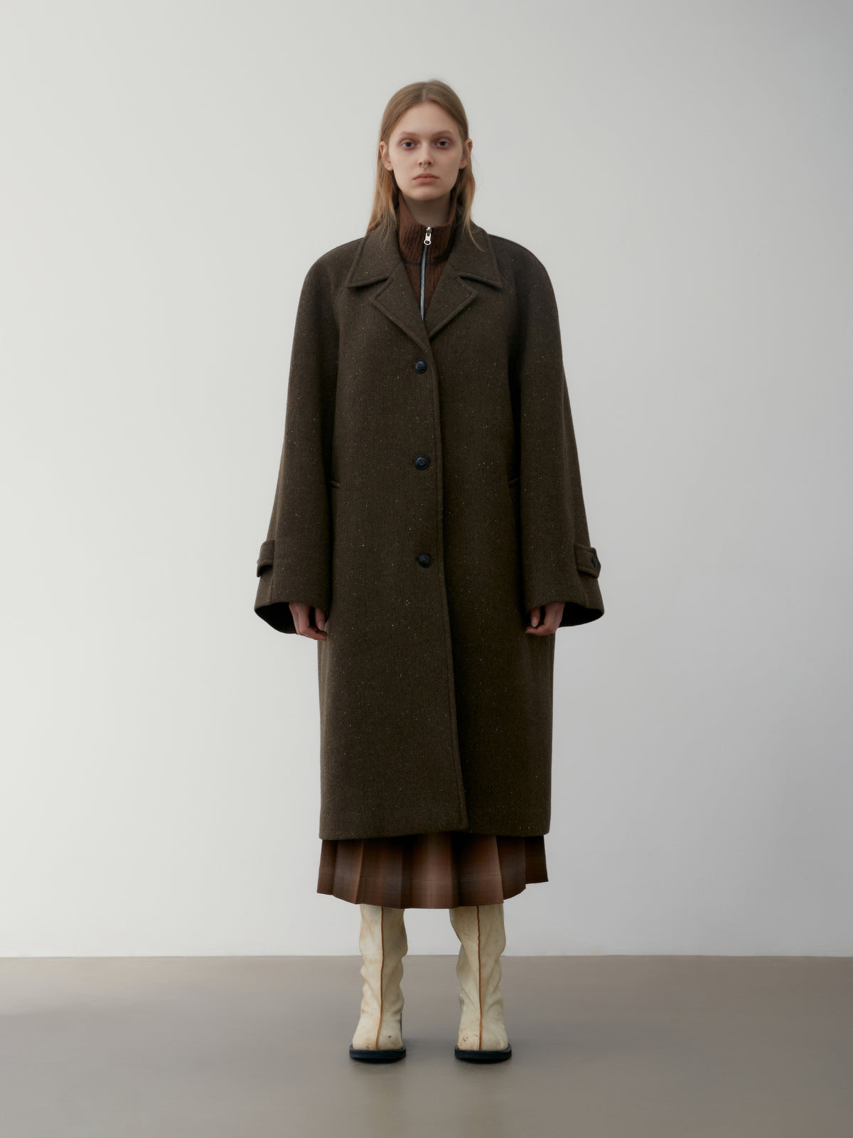 Low Classic Cashmere Raglan Sleeve Coat Khaki