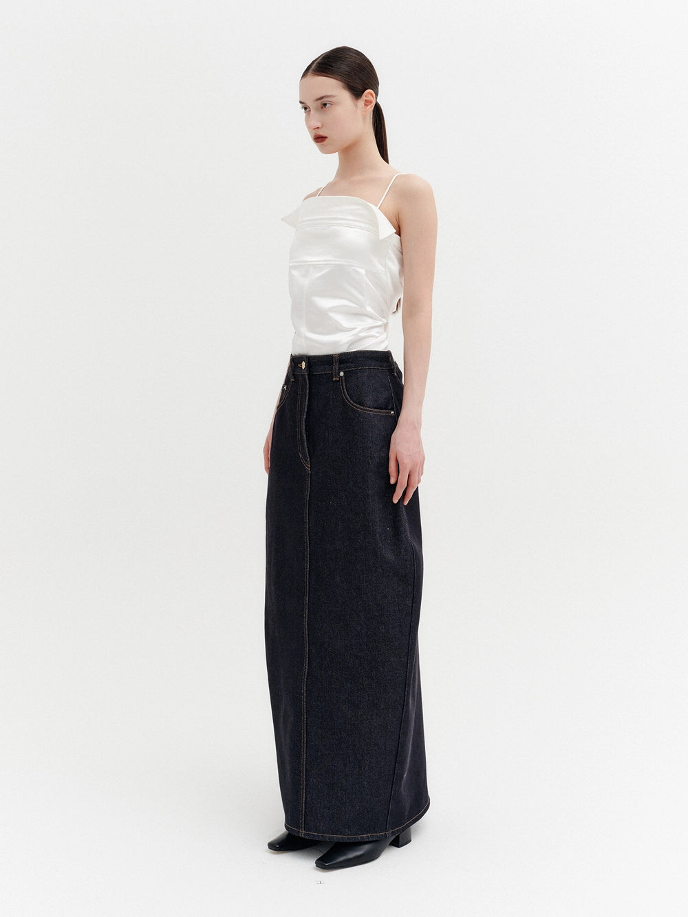 EENK Curved Line Long Denim Skirt - Dark Navy