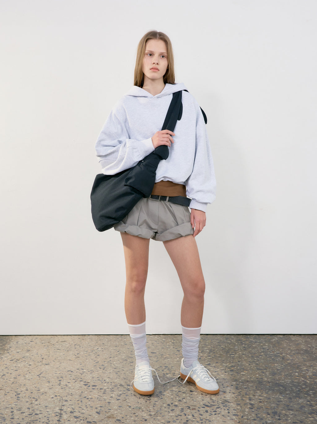 Low Classic Back Rib Crop Hoodie Melange Grey